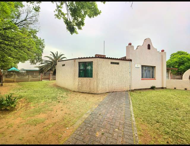4 BEDROOM HOUSE TO LET IN SASOLBURG EXT 5